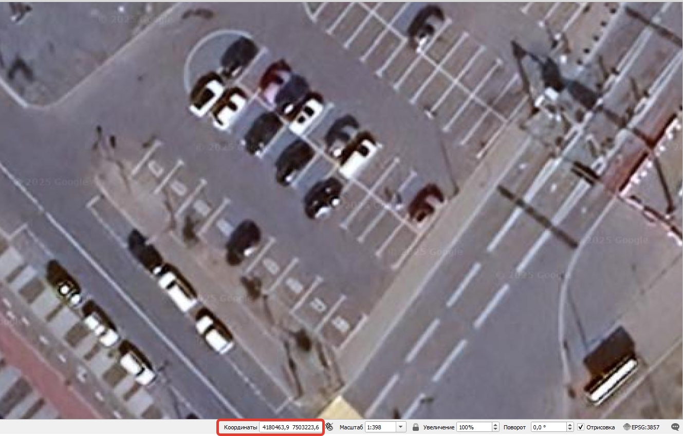 парковка с автомобилями на подложке Google Satellite